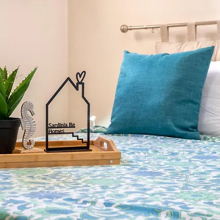 Sardinia Re - La Roda Old Town Apartment *