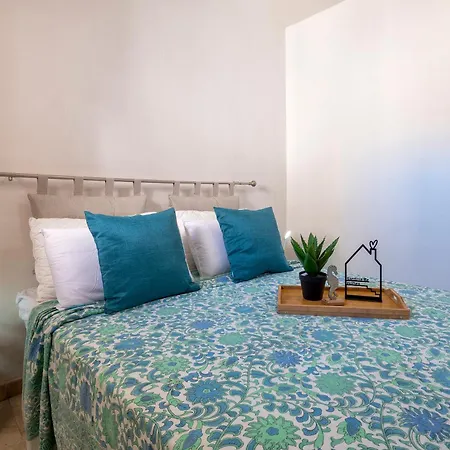 Apartment Sardinia Re - La Roda Old Town *