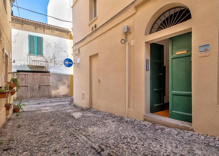 Appartement Sardinia Re - La Roda Old Town *
