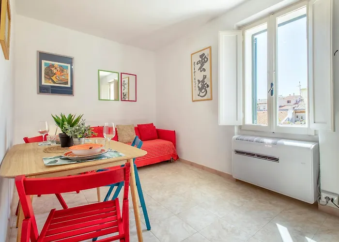 Sardinia Re - La Roda Old Town Alghero